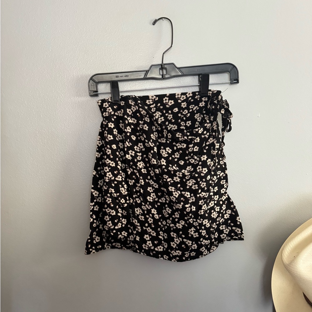 Aeropostale mini skirt